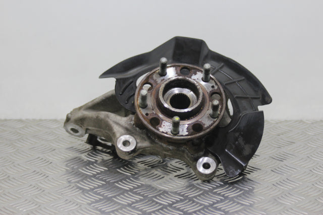 Kia Sportage Stub Axle with Hub and Bearing Front Passengers Side (2024)