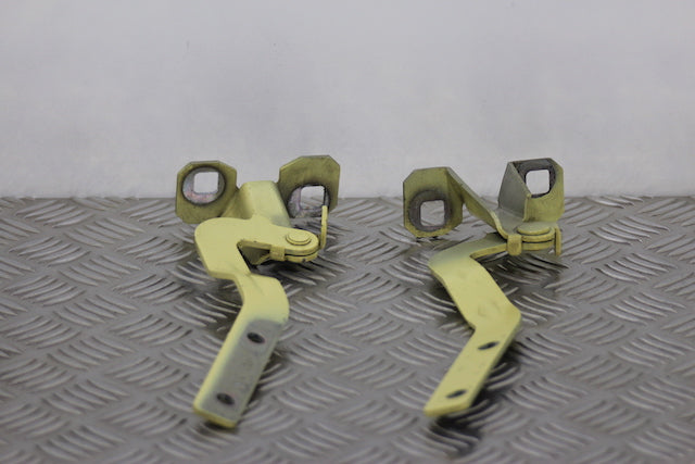 Fiat Panda Bonnet Hinge x2 (2005)