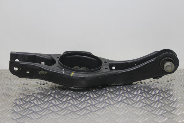 Kia Sportage Control Arm Spring Support Rear Passengers Side 2021–2026