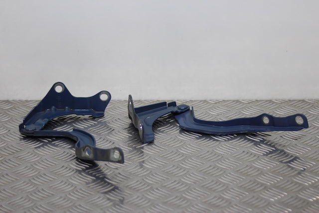 Hyundai i30 Bonnet Hinge x2 (2012)