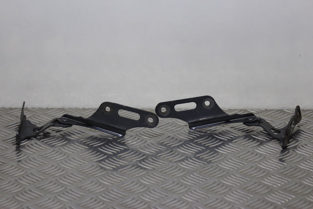 Honda Civic Bonnet Hinge x2 (2004)