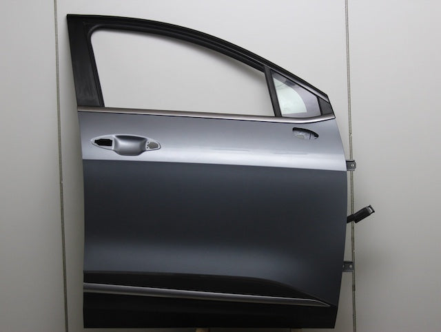 Kia Sportage Door Front Drivers Side 2021–2026