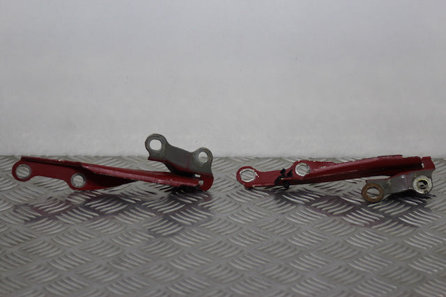 Toyota Yaris Bonnet Hinge x2 (2003)