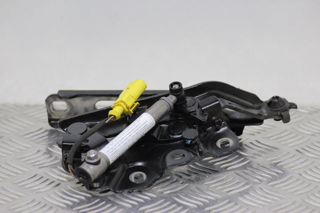 Audi A3 Bonnet Hinge Drivers Side 