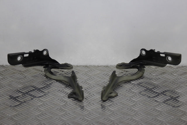 Citroen C2 Bonnet Hinge x2 (2008)