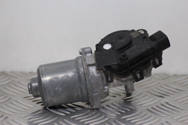 Toyota Rav4 Wiper Motor Front (2015) genuine OEM used part - CarBreakers.ie