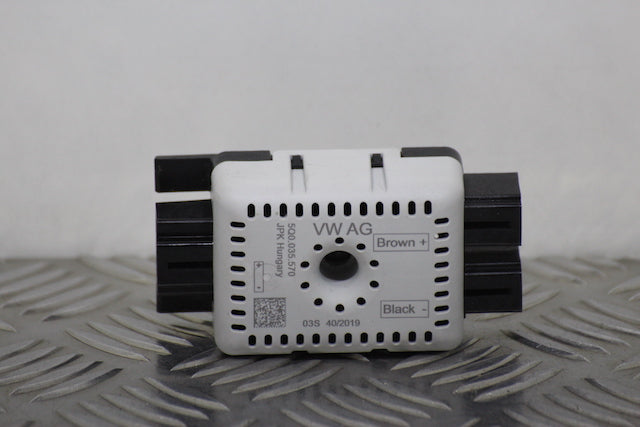 Volkswagen Golf Radio Capacitor 