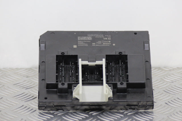 Volkswagen Golf Body Control Module BCM 