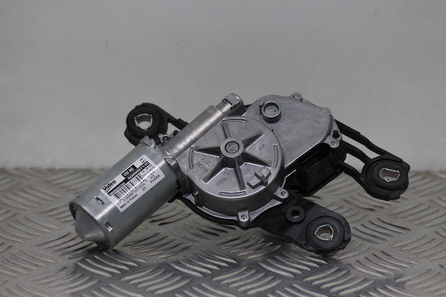 Volkswagen Golf Wiper Motor Rear (2020) genuine OEM used part - CarBreakers.ie