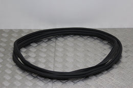 Volkswagen Golf Tailgate Seal 