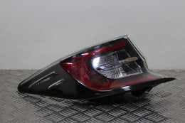 Toyota Corolla Tail Light Lamp Passengers Side 