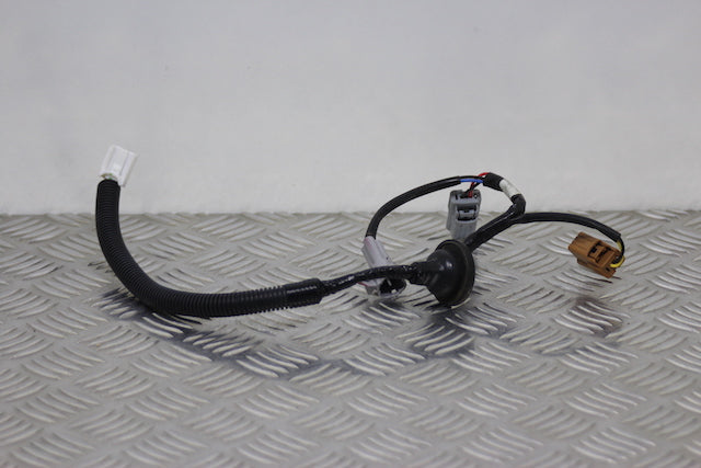Toyota Corolla Tail Lamp Bulb Holder Drivers Side 