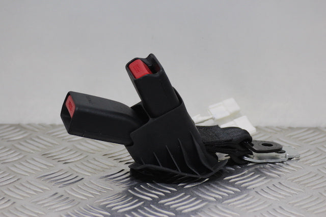 Toyota Corolla Seat Belt Buckle Lock Rear Passengers Side 