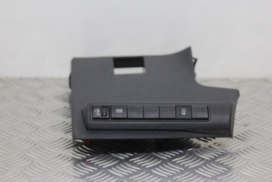 Toyota Corolla Headlamp Height Adjuster 