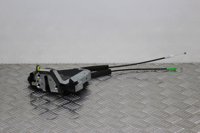 Toyota Corolla Door Lock Mechanism Front Passengers Side 