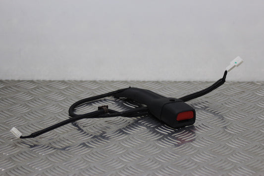 Toyota Corolla Seat Belt Buckle Lock Front Drivers Side 