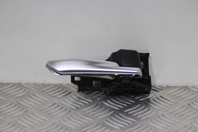 Toyota Corolla Door Handle Inner Front Drivers 
