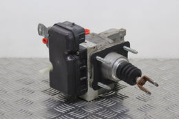 Toyota Corolla Brake Master Cylinder 