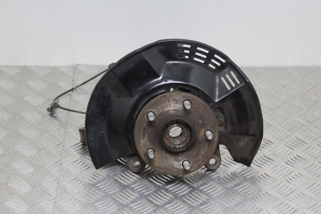 Toyota Corolla Stub Axle with Hub and Bearing Front Passengers Side 