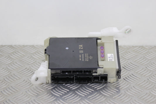 Toyota Corolla Body Control Module BCM 