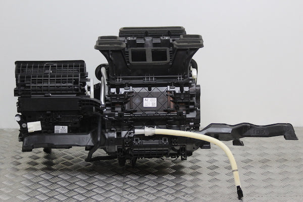 Toyota Corolla Heater Box complete with Matrix (2019) - 1