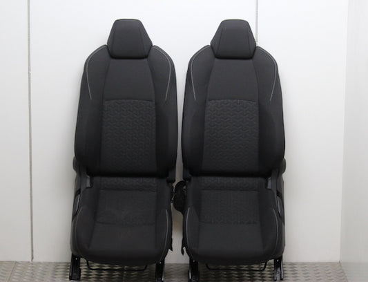 Toyota Corolla Seat Front x2 