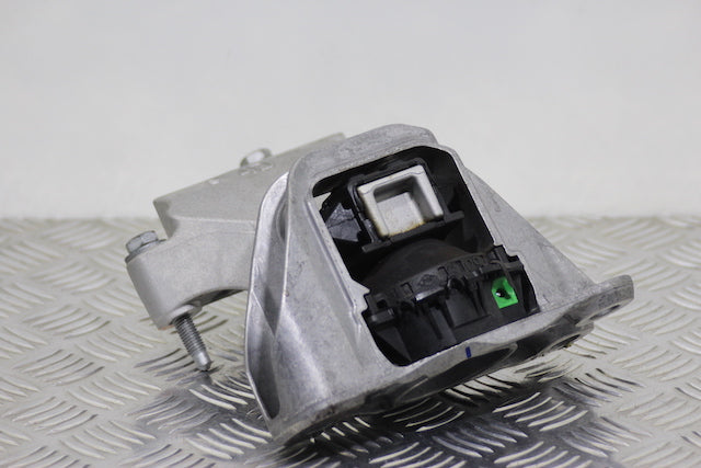 Nissan Micra Engine Mounting Drivers Side 