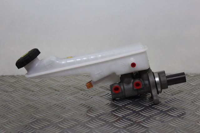 Kia Ceed Brake Master Cylinder 