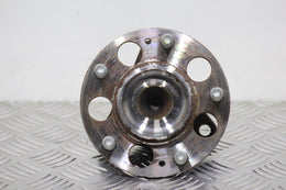 Kia Ceed Hub with Bearing Rear Drivers Side 