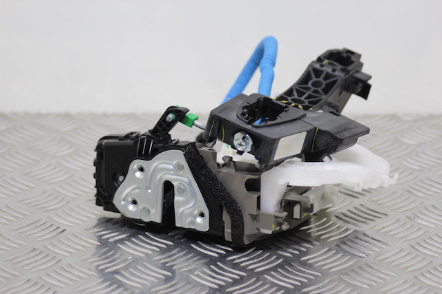 Kia Ceed Door Lock Mechanism Front Passengers Side 