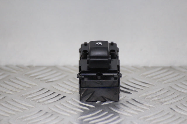 Kia Ceed Window Switch Rear Drivers Side 