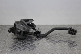 Kia Ceed Clutch Pedal 