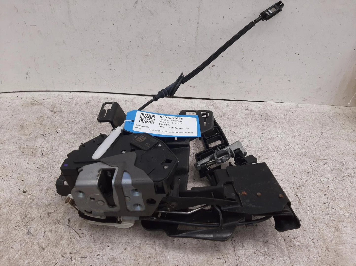 Ford Fiesta Mk7 Front Right Door Lock Assembly 