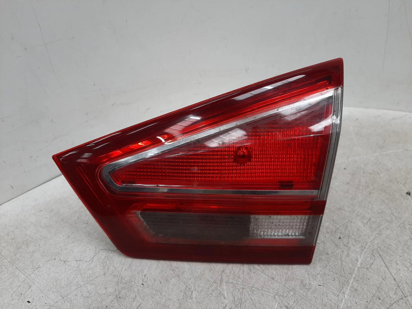 Ford B Max Mk1 O/S Drivers Right Rear Inner Taillight Tail Light 