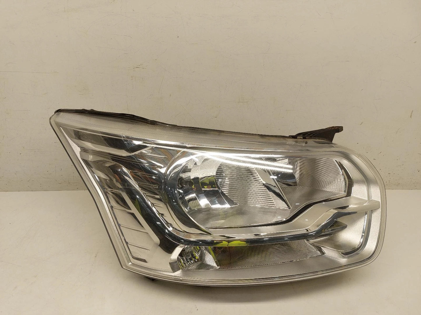 Ford Transit Mk8 O/S Drivers Right Front Headlight Headlamp 
