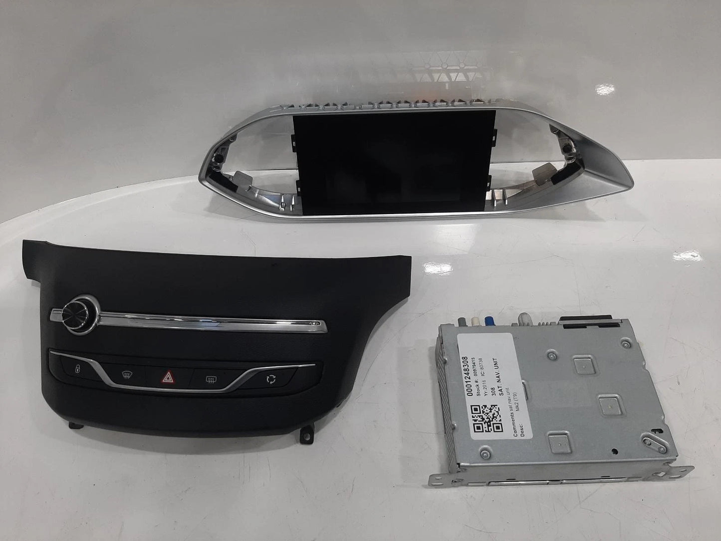 Peugeot 308 Mk2 (T9) SAT. NAV. UNIT Satellite Navigation Head Unit 