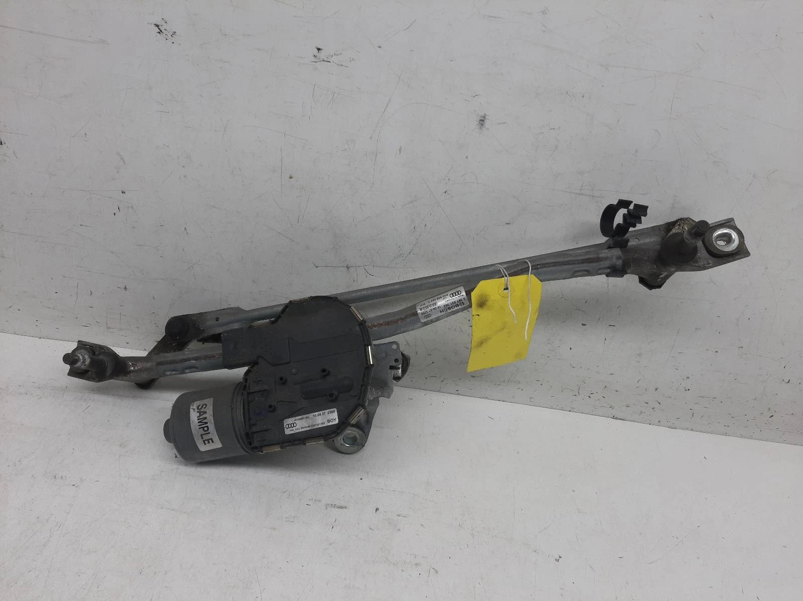 Audi A8 Mk3 (D4) Bosch Front Wiper Motor With Rack 