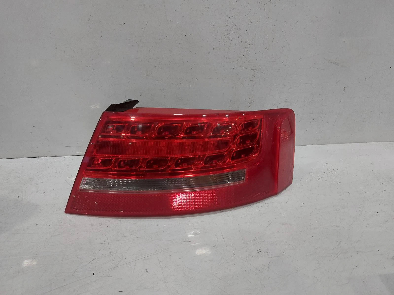 Audi A5 Mk1 (8T) O/S Drivers Right Rear Outer LED Taillight Tail Light 
