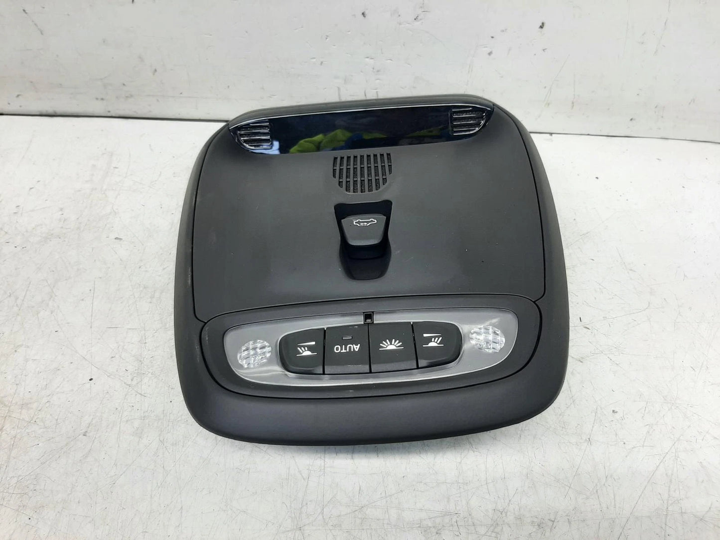 Volvo V40 Mk3 FRONT COURTESY LIGHT 