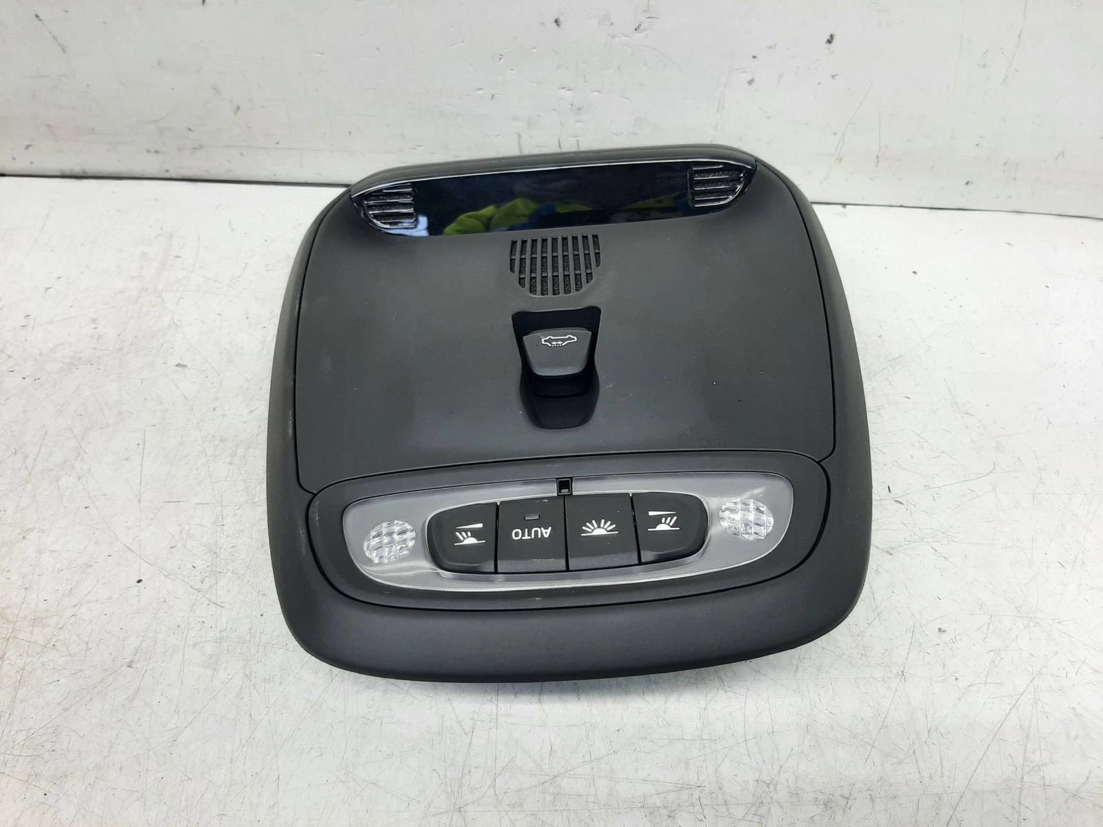 Volvo V40 Mk3 FRONT COURTESY LIGHT 