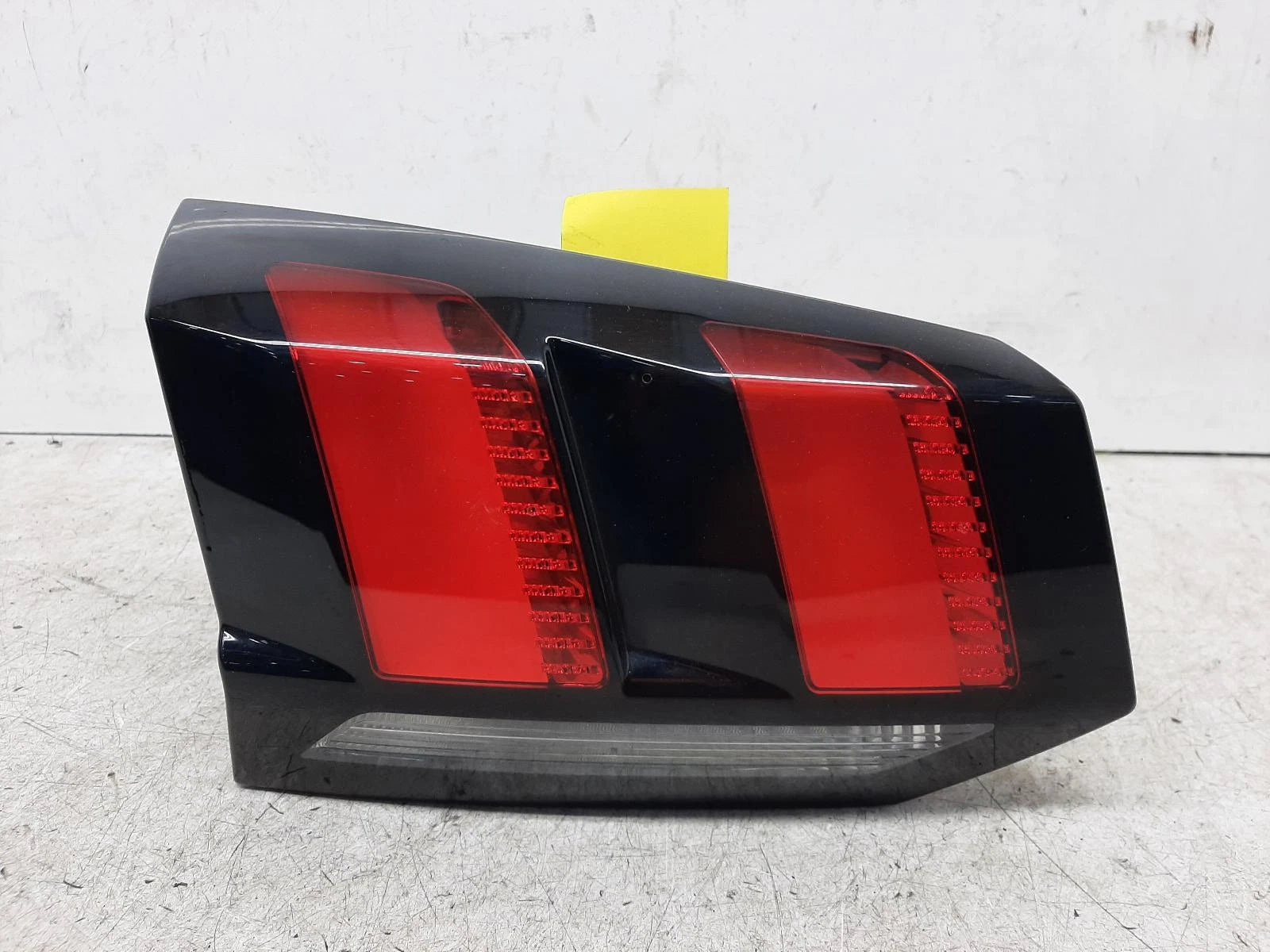 Peugeot 5008 Mk2 N/S Passengers Left Rear Inner LED Taillight Tail Light 