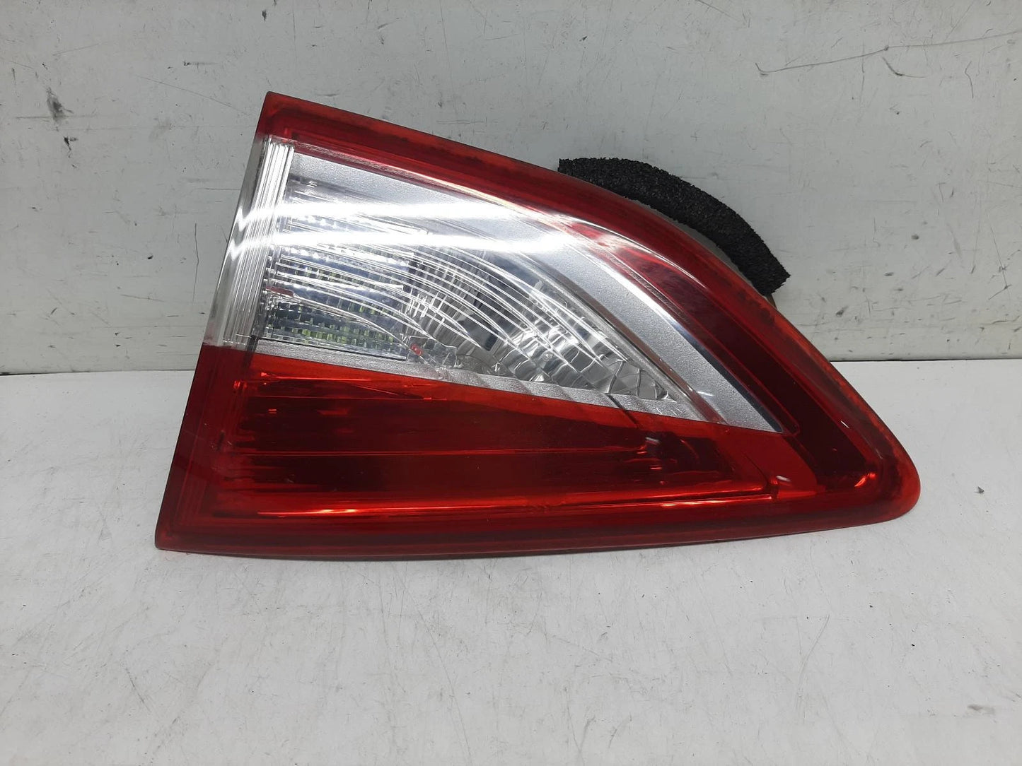 Ford Kuga Mk2 O/S Drivers Right Rear Inner Taillight Tail Light 