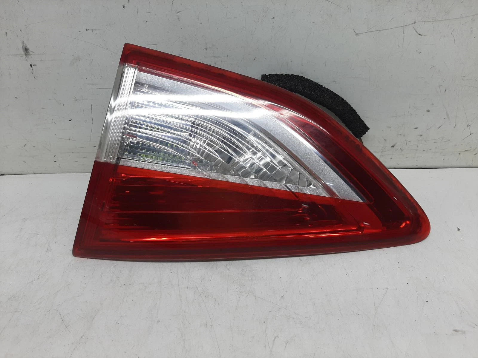 Ford Kuga Mk2 O/S Drivers Right Rear Inner Taillight Tail Light 