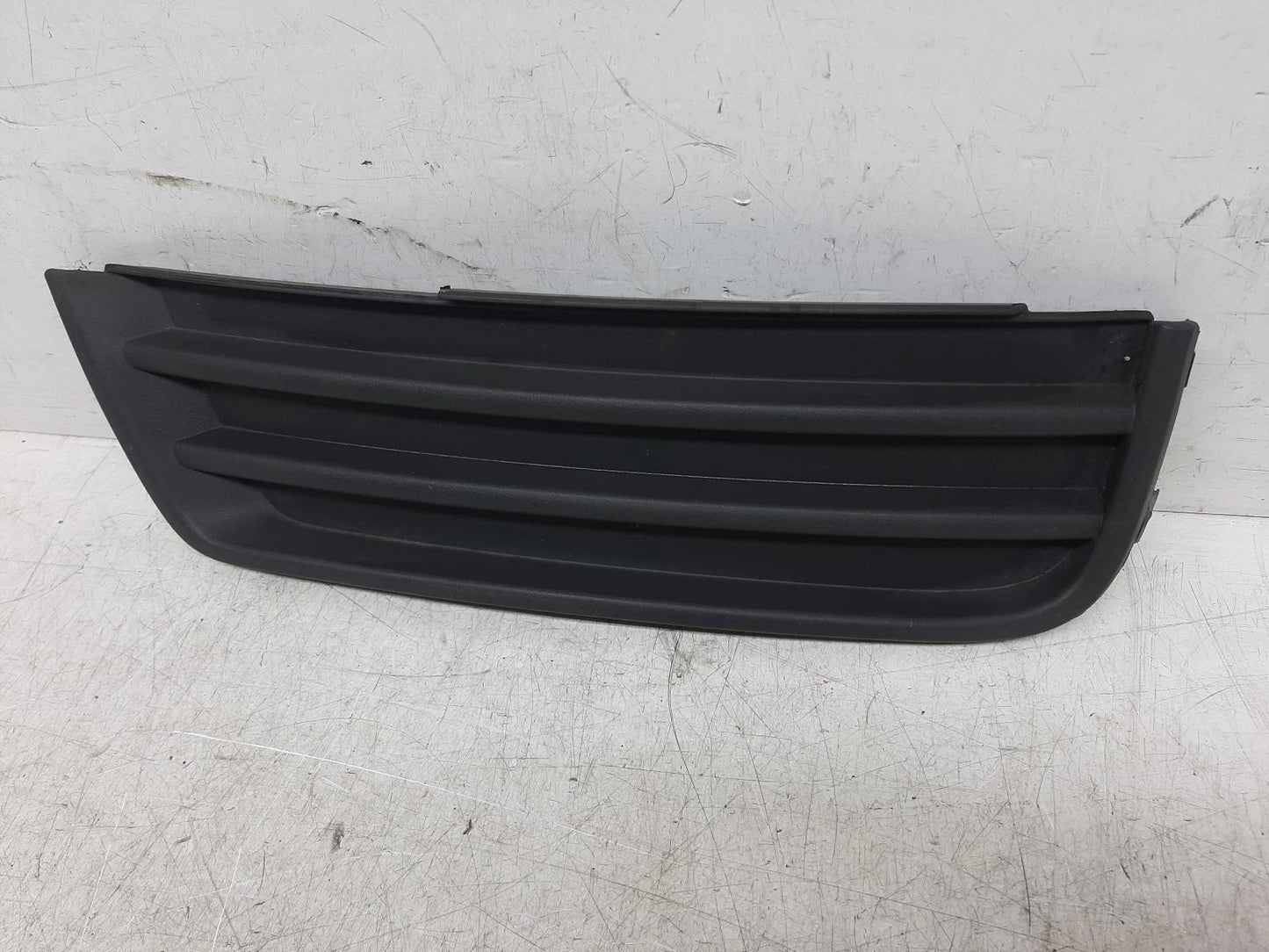 Ford Focus C Max Front Lower Right Black Grille Grill Mk1 