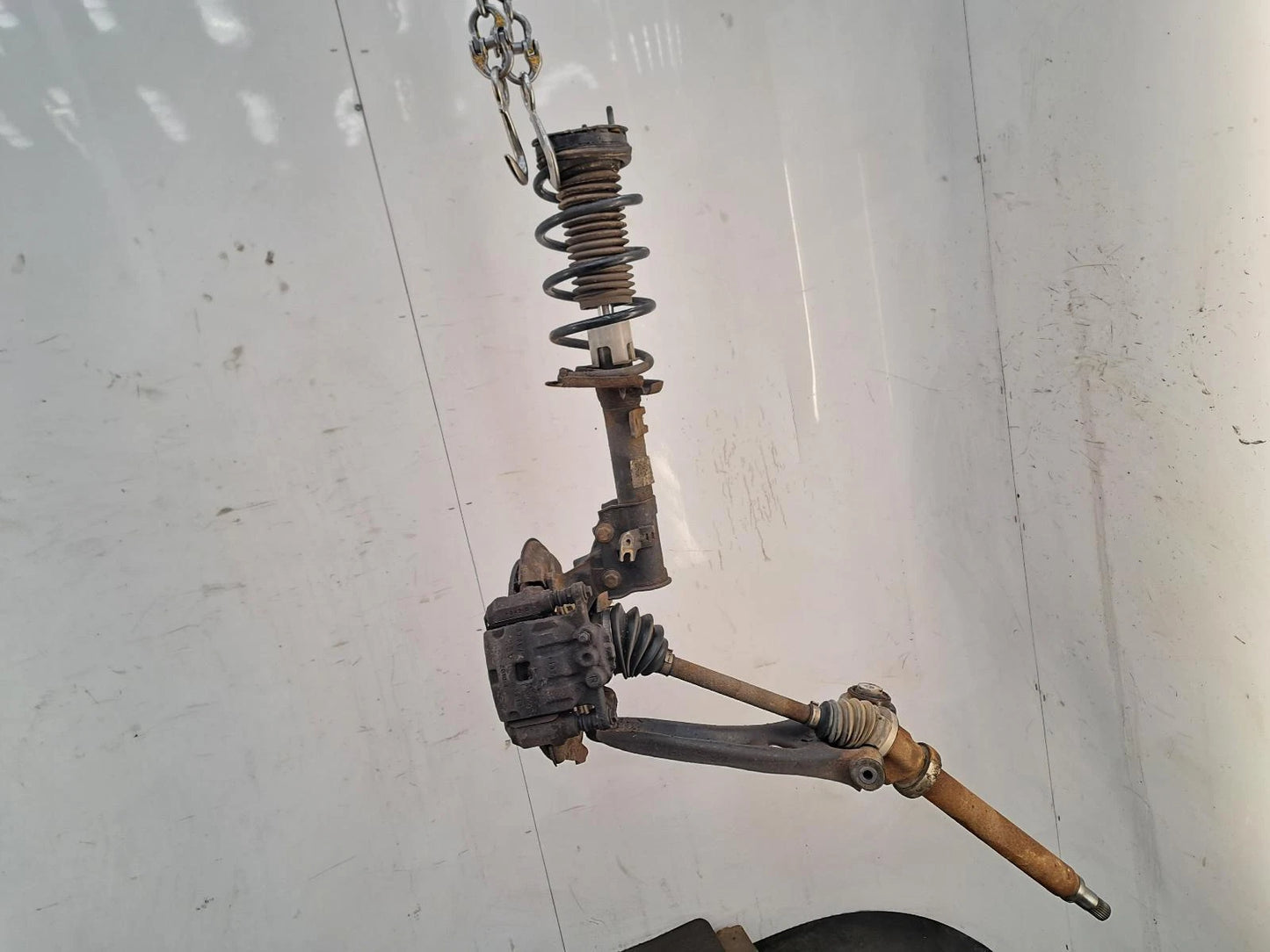 Ford Fiesta Mk7 O/S Drivers Right Front Strut Shock Corner 