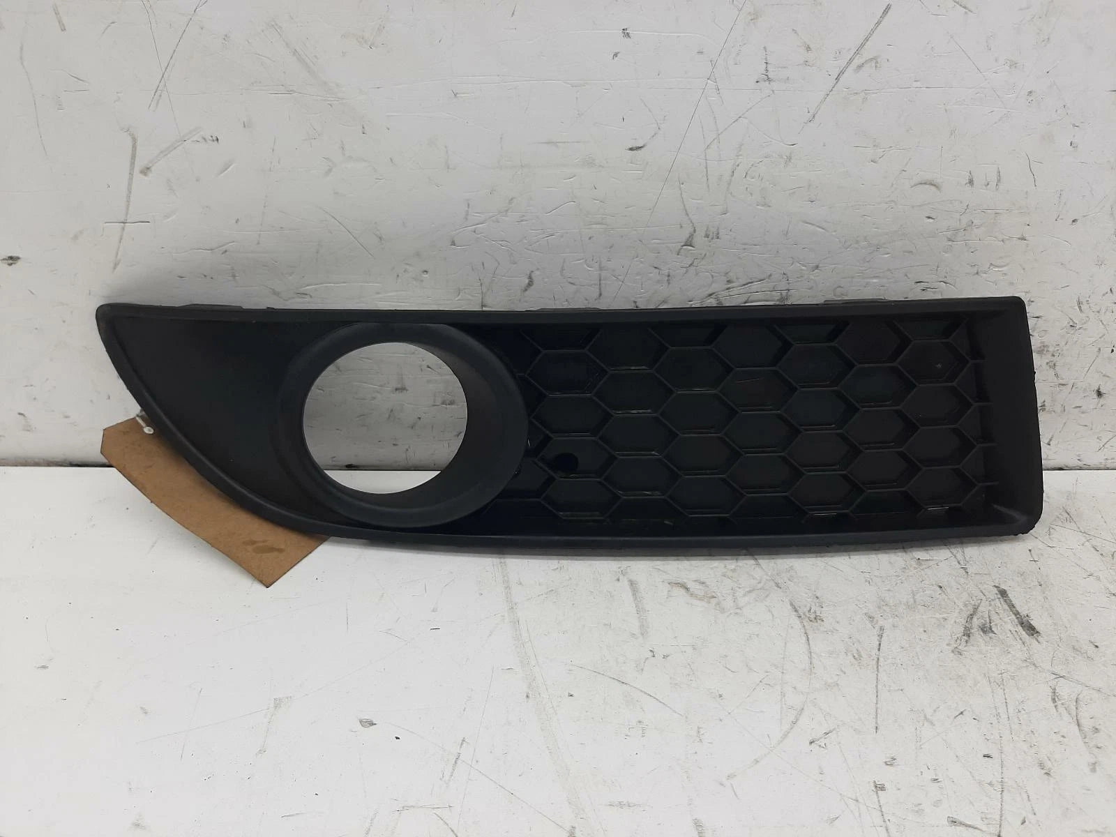 Volkswagen Mk4 VOLKSWAGEN POLO Left Foglight Grille 6Q0853665E9B9 