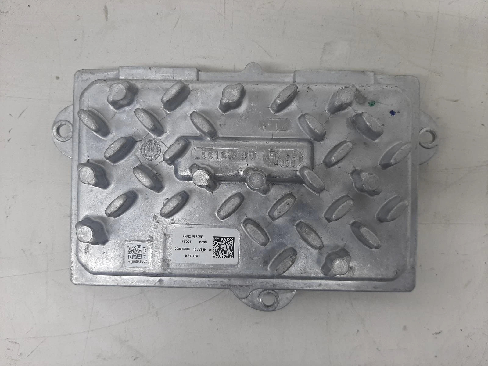 Peugeot 208 Passengers Left Front Headlight Headlamp Ballast 