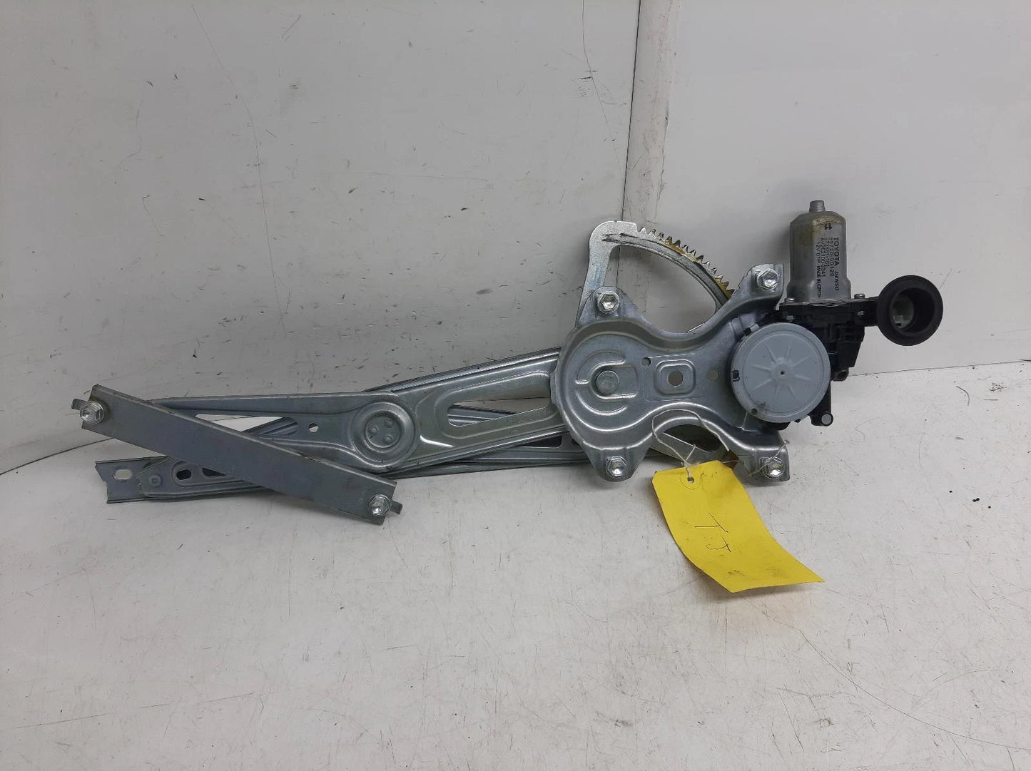 Toyota Yaris Window Regulator Front Passengers Side 