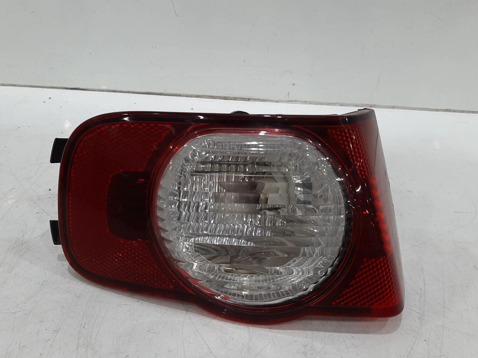 Citroen C3 Picasso Passengers Left Rear Lower Bulb Taillight Tail Light 