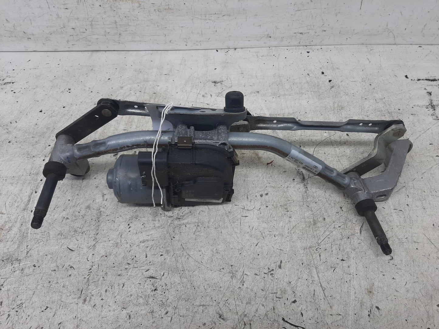 Ford Puma Mk2 Front Wiper Motor With Linkage 